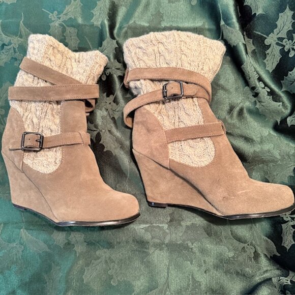 Steve Madden  P-Alpine Suede Knit Wedge Boots - Size 8 - Picture 3 of 11